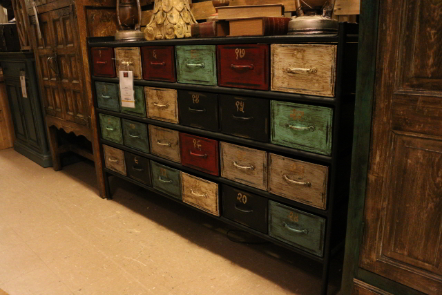 Discover unique home decor and one-of-a-kind furniture at The Loft at Woodstock Furniture & Mattress Outlet near Atlanta, GA.