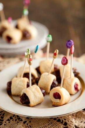 For a taste of the holidays that can't be beat, serve up Paula Deen’s Cranberry and Date Roll Ups Recipe. We're all familiar with cranberry sauce during the holidays, but this delicious pastry is a unique twist on a holiday favorite. Cranberries and dates wrapped in a buttery cream cheese crust offers up a mouthful that your family will love!
