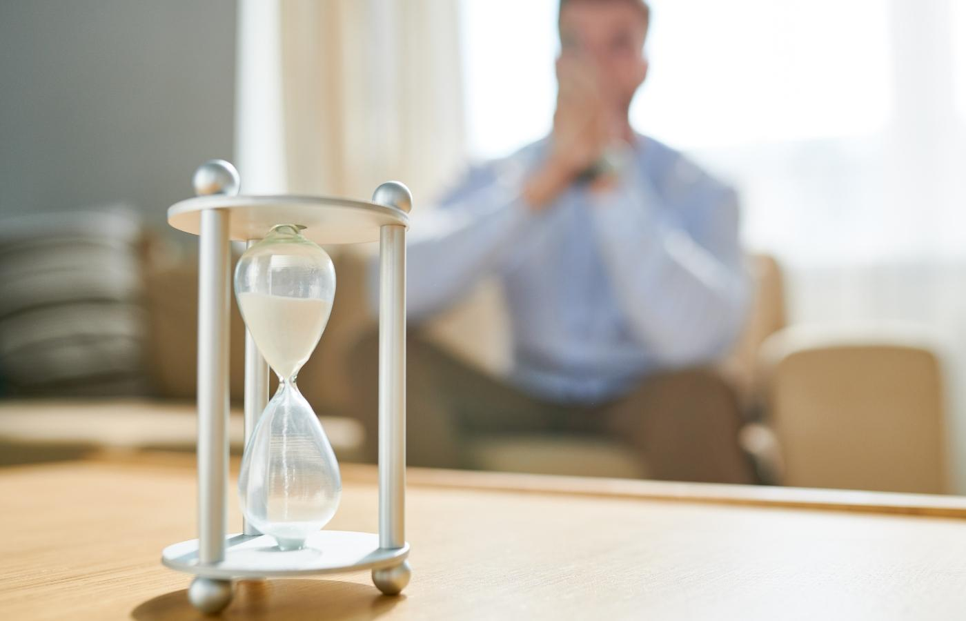 person-waiting-hourglass